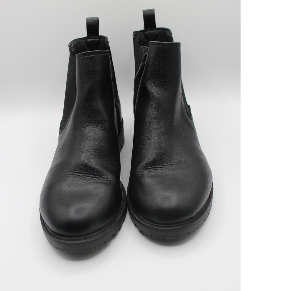 Torrid Black Faux Leather Chelsea Lug Sole Ankle Boots Side Zip 8WW 41335367 - Picture 2 of 8